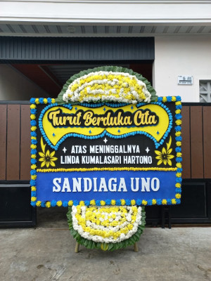 Papan Bunga Duka di Pangi